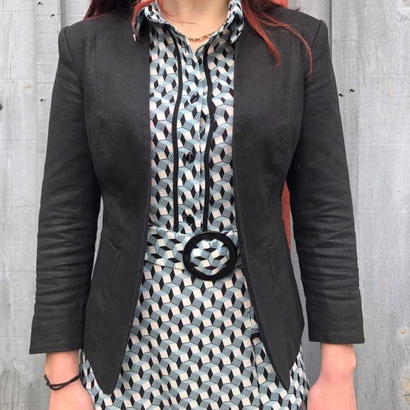 Black Linen Blazer - Picture 2 of 10